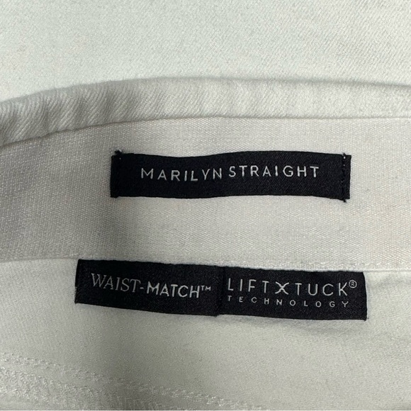 NYDJ Marilyn High Rise Straight Jeans. Sz: Large - Picture 9 of 12